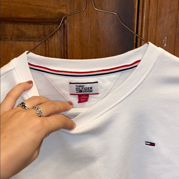 Tommy Hilfiger top - Picture 4 of 5
